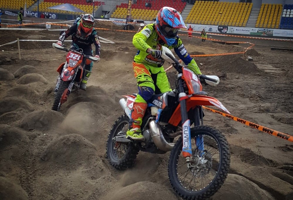 oskar-kaczmarczyk-mistrzostwa-polski-superenduro-2018-II-wicemistrz-- (1)
