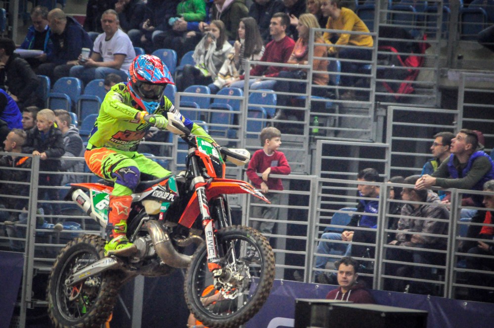 oskar-kaczmarczyk-superenduro-krakow-fot-lukasz-krecichwost (47).jpeg