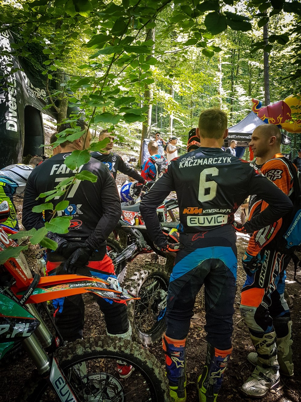 beskid-hero-2019-oskar-kaczmarczyk-ktm-300-exc-tpi-foto-lukasz-krecichwost-hioktanowy.com (55)