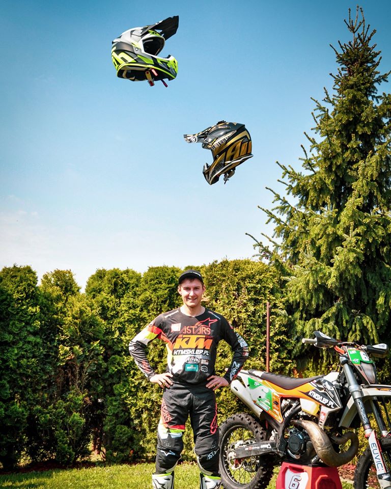 airoh-oskar-kaczmarczyk-airoh-ace-aviator-2.3-