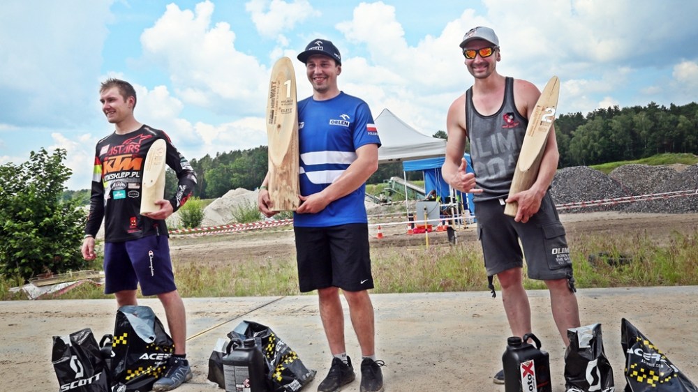 oskar-kaczmarczyk-lukasz-kurowski-team-ktmsklep-podium
